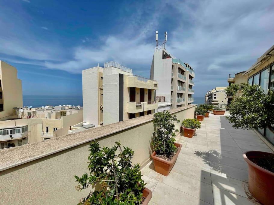 Appartement Sea View Penthouse In Tas-Sliema Extérieur photo