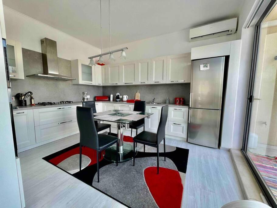 Appartement Sea View Penthouse In Tas-Sliema Extérieur photo