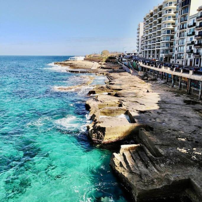 Appartement Sea View Penthouse In Tas-Sliema Extérieur photo